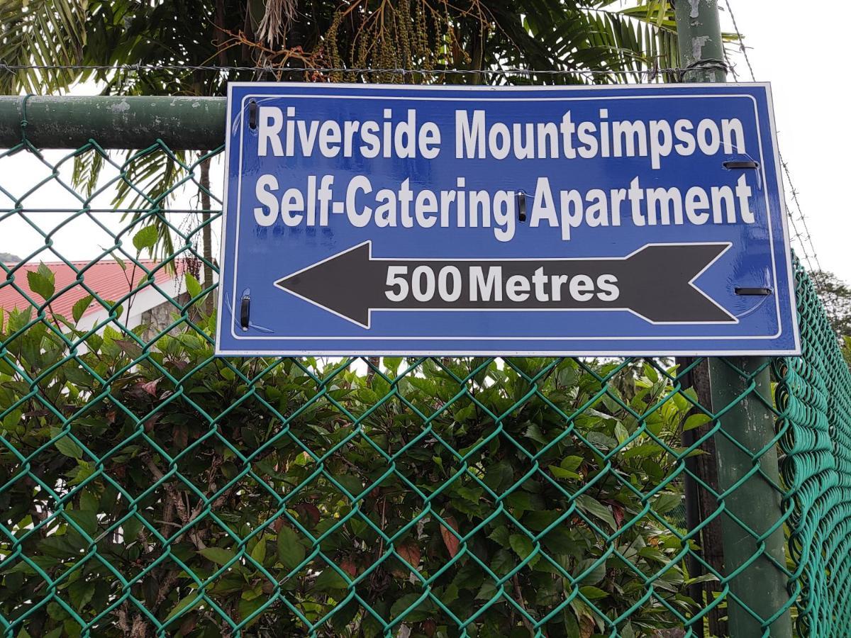 Riverside Mount Simpson - Seychelles Island โบวาลง ภายนอก รูปภาพ